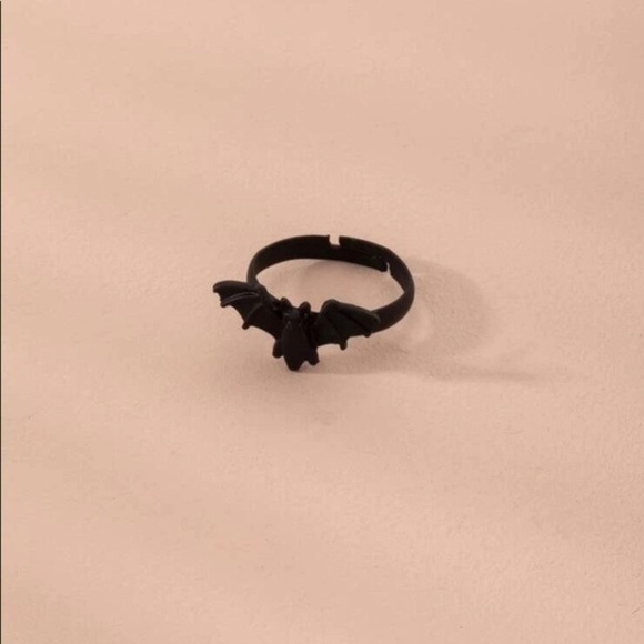 Bat Decor Ring - Picture 2 of 2
